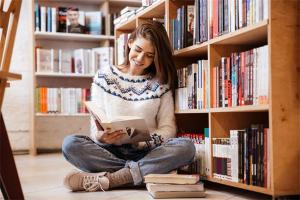郑州哪里有中专学校_2025年郑州财税金融学校招生计划